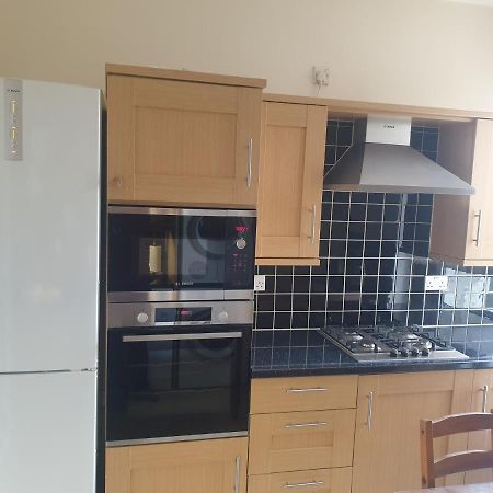 London Luxury Apartments 5 Min Walk From Ilford Station, With Free Parking Free Wifi エクステリア 写真