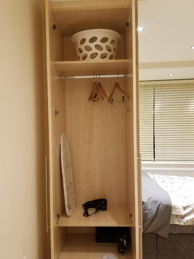London Luxury Apartments 5 Min Walk From Ilford Station, With Free Parking Free Wifi エクステリア 写真
