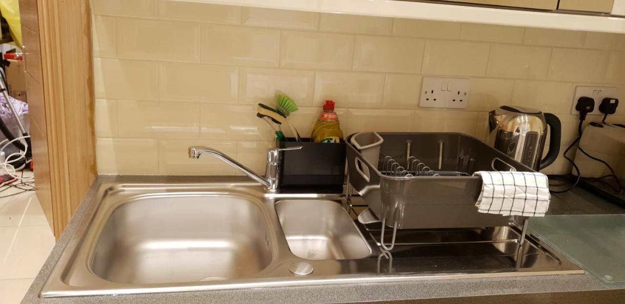London Luxury Apartments 5 Min Walk From Ilford Station, With Free Parking Free Wifi エクステリア 写真