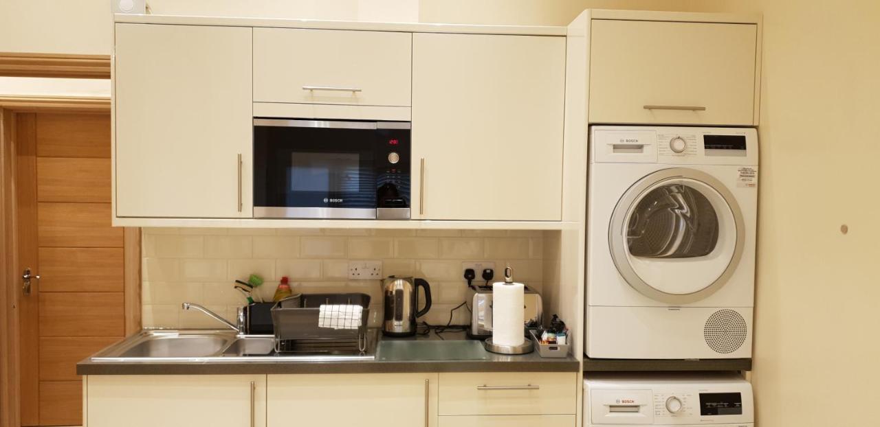 London Luxury Apartments 5 Min Walk From Ilford Station, With Free Parking Free Wifi エクステリア 写真