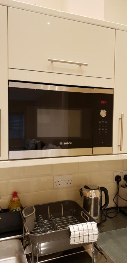 London Luxury Apartments 5 Min Walk From Ilford Station, With Free Parking Free Wifi エクステリア 写真
