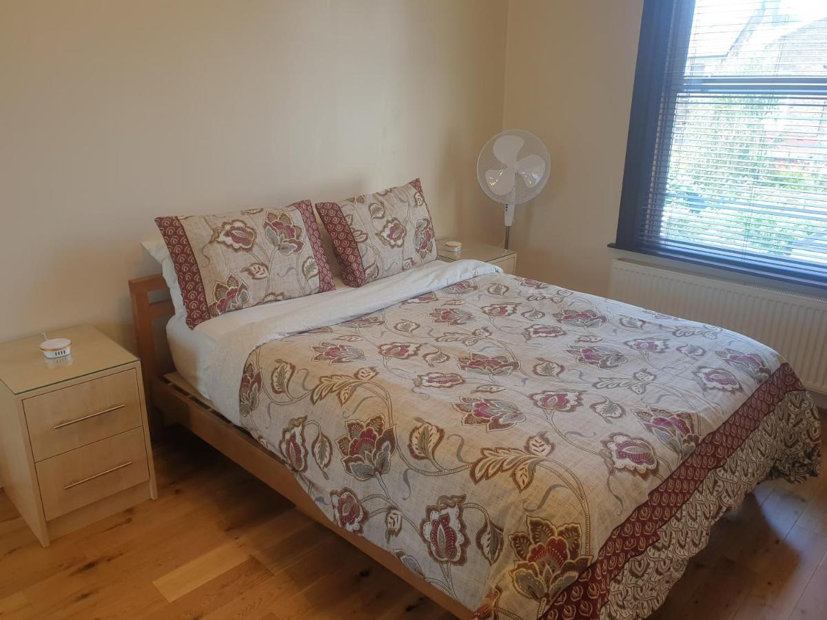 London Luxury Apartments 5 Min Walk From Ilford Station, With Free Parking Free Wifi エクステリア 写真