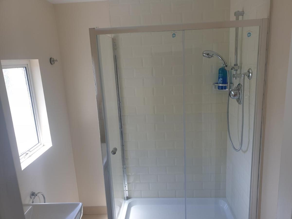 London Luxury Apartments 5 Min Walk From Ilford Station, With Free Parking Free Wifi エクステリア 写真