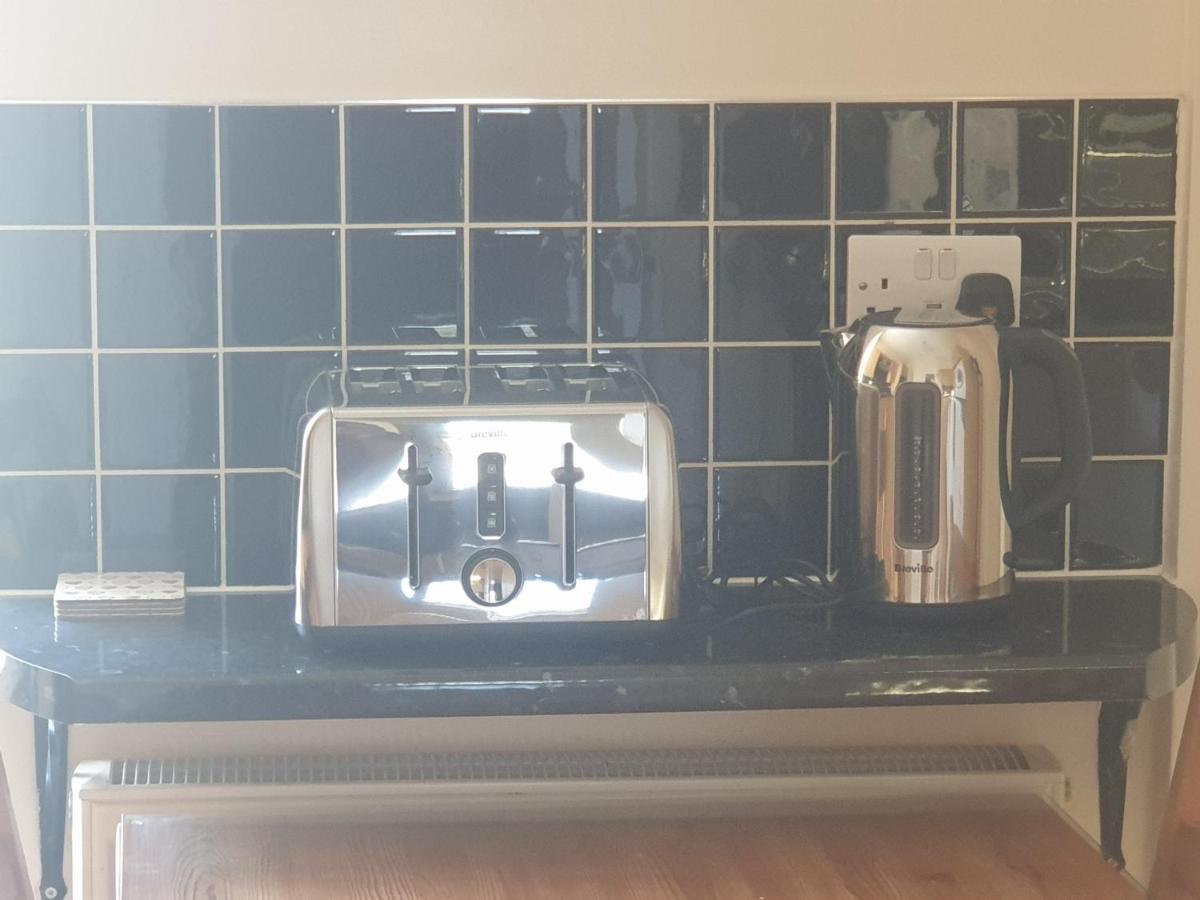 London Luxury Apartments 5 Min Walk From Ilford Station, With Free Parking Free Wifi エクステリア 写真