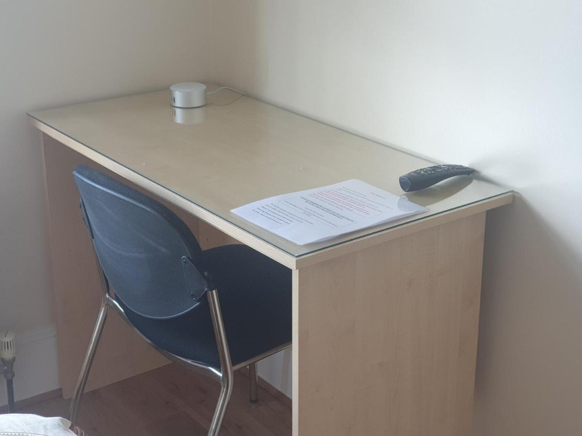 London Luxury Apartments 5 Min Walk From Ilford Station, With Free Parking Free Wifi エクステリア 写真