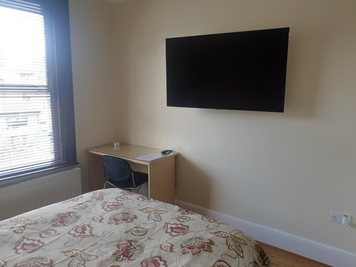 London Luxury Apartments 5 Min Walk From Ilford Station, With Free Parking Free Wifi エクステリア 写真
