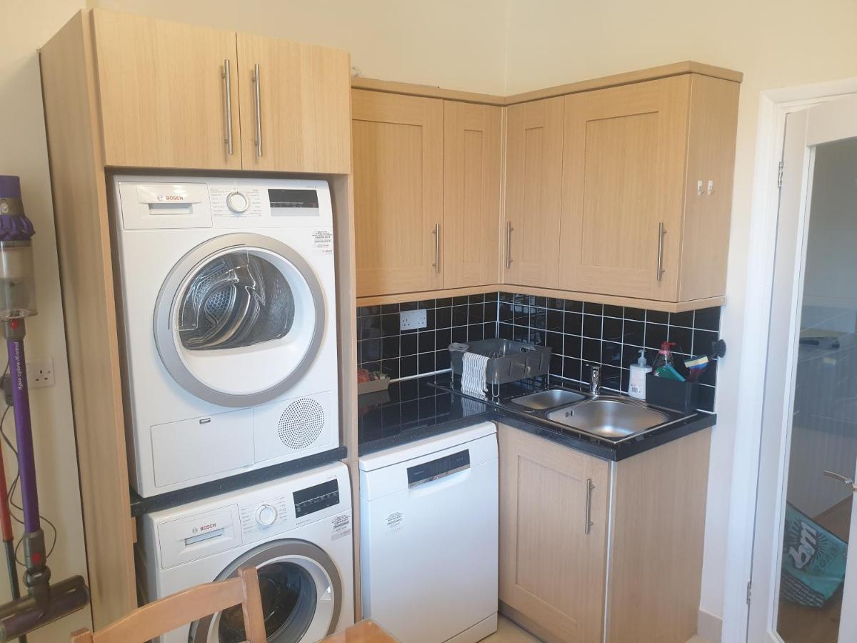 London Luxury Apartments 5 Min Walk From Ilford Station, With Free Parking Free Wifi エクステリア 写真